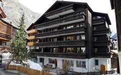 Haus-Dent-Blanche-Zermatt-Exterior-Winter