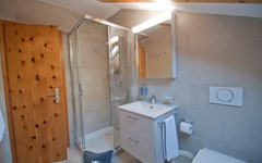 DB.Matterhorn.Bathroom (2).jpg